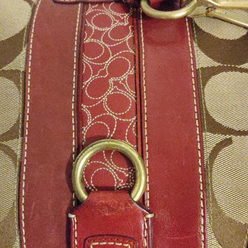RARE Vintage Coach Y2K Hampton Signature C Hobo – Burgundy Leather Shoulder Bag